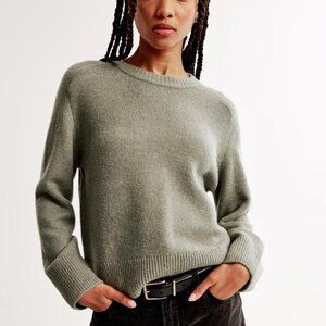 Abercrombie & Fitch Madeline Crew Sweater - Sage Green